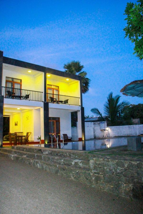 Amelia Resort Сигирия Экстерьер фото